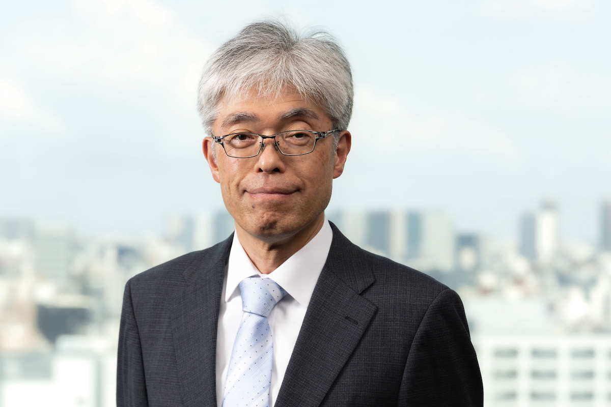 取締役常務執行役員 営業本部長 荒明 文彦
